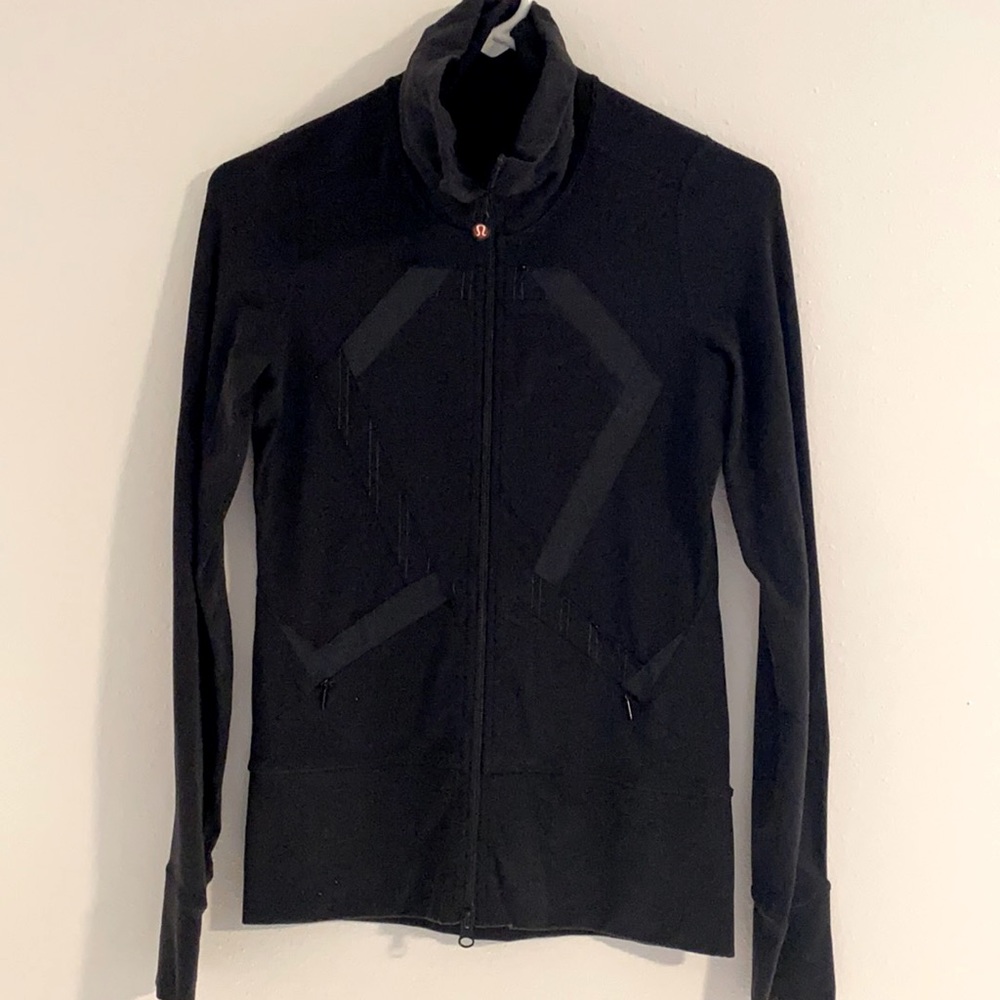 Lululemon fitted zip up with logo design